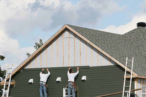 Professional Siding technician working in Atwater, OH